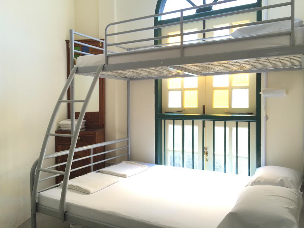 Superb Hostel Singapore Room photo